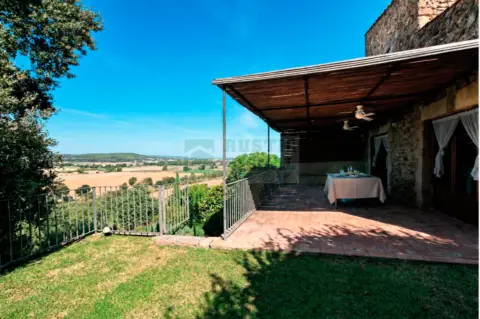 Casa rústica en Carretera de Castell d'Empordà