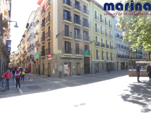 Local comercial en calle de San Antón, 63