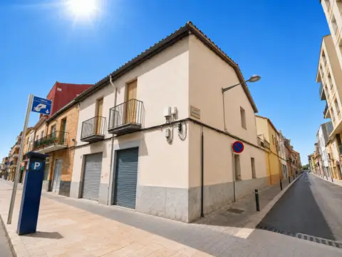 Casa adosada en Carrer Major