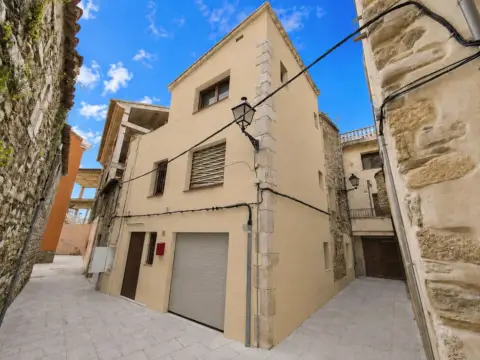 Casa en Plaça de l'Església