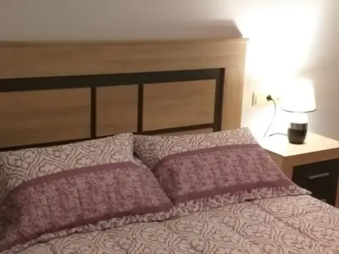 Piso en Zona de San Cayetano-Avenida Cristóbal Colón