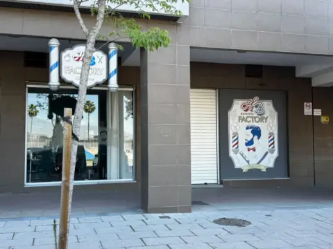 Local comercial en Avenida Felipe González Márquez