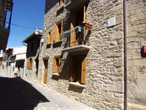 Casa adosada en calle Horno