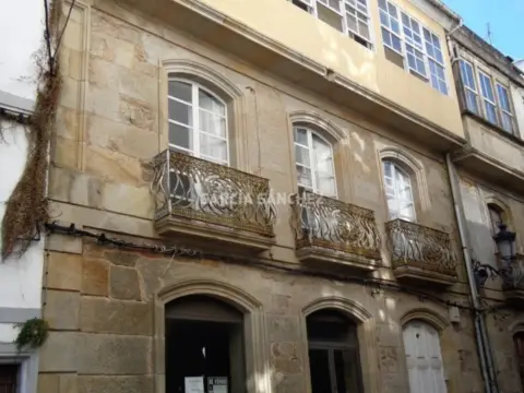 Casa en calle de Rafael calleja