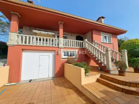 Chalet unifamiliar en Carretera de Boiro Abanqueiro