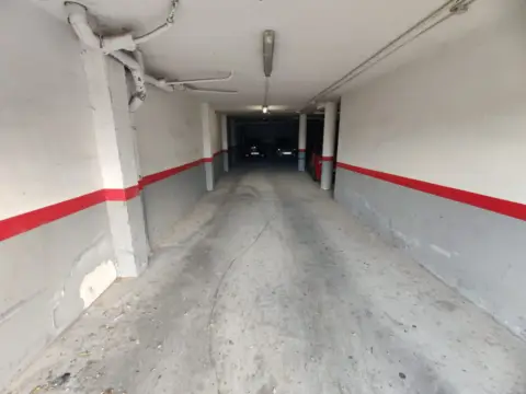 Garaje en Carrer dels Pins, 7