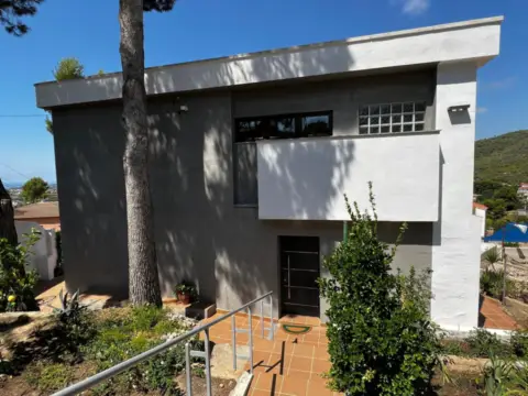 Casa unifamiliar en Carrer de la Calma