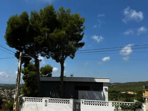 Casa unifamiliar en Carrer de la Calma