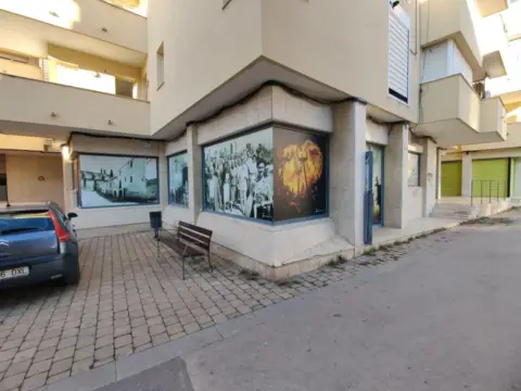 Local comercial en Plaça de Sant Cristòfol, 3