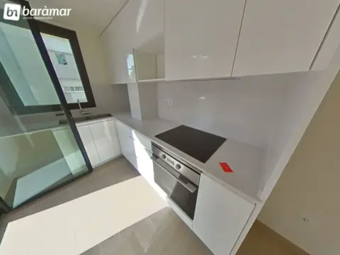 Piso en Carrer de Cèsar Martinell I Brunet