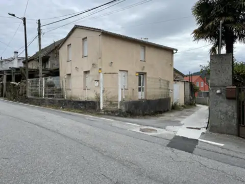 House in calle  Beluso, nº 1