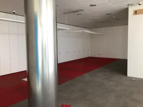 Local comercial en Avenida de Marcelo Celayeta