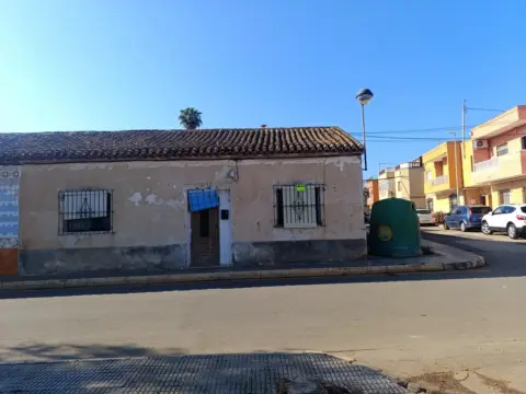 Casa pareada en Avenida de las Loma, 12