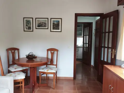 Casa pareada en Lugar de Paredes de Laraño