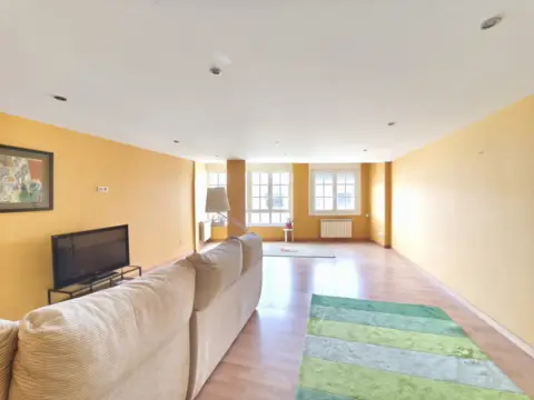 Piso en Rúa de San Pedro de Mezonzo