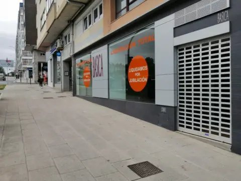 Local comercial en Avenida de Romero Donallo