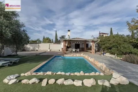 Chalet en Avenida del Paraíso