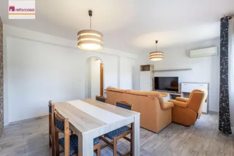 Piso en calle Javier de Burgos