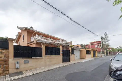 Chalet en calle del Sauce