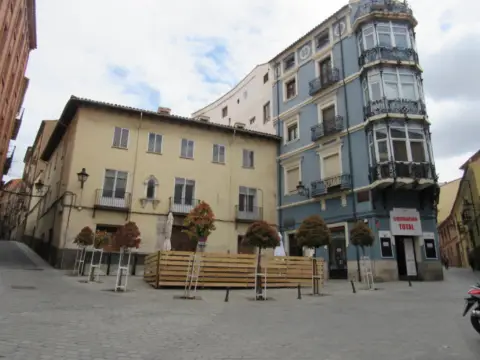Edificio en Plaza del Bretón, 4