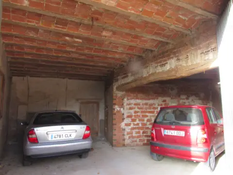 Casa adosada en calle de San Antonio, 26