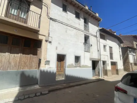 House in Barrio del Plano, 19