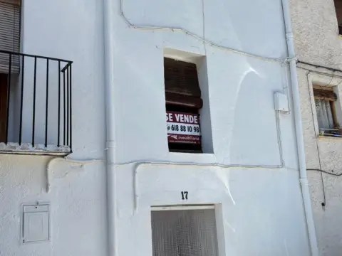 Casa rústica en Barrio Pajares y Sabandrija, 17