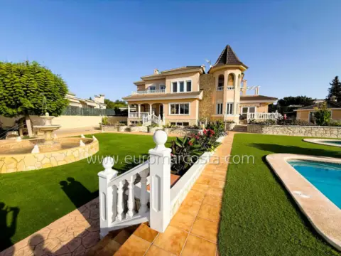 Chalet unifamiliar en Partida Valverde Baix