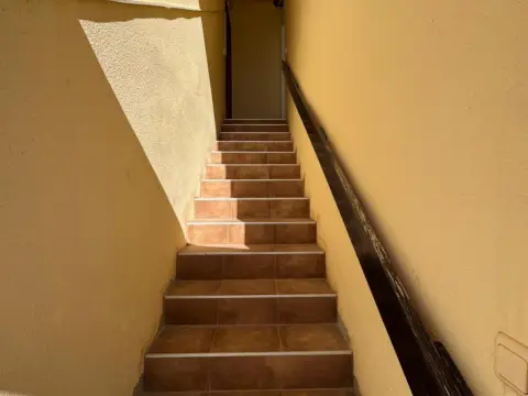 Chalet adosado en calle Monte Pelado