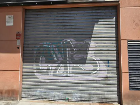 Local comercial en calle Cami Reial