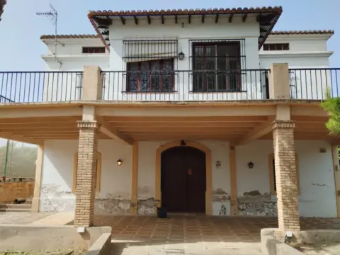 Chalet rústico en Polígono 12