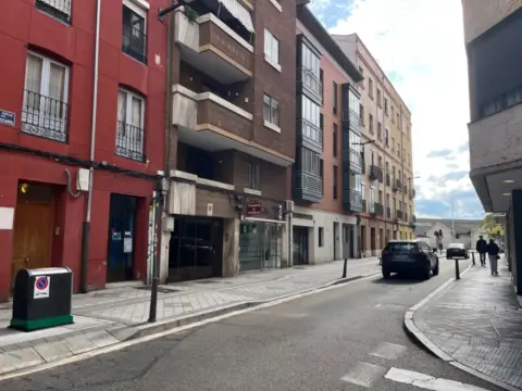 Piso en calle del Ferrocarril