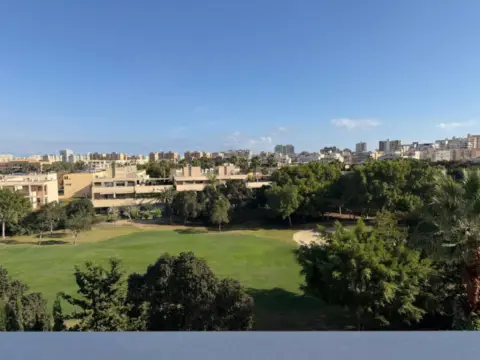 Piso en calle del Pintor Fernando Soria, 12