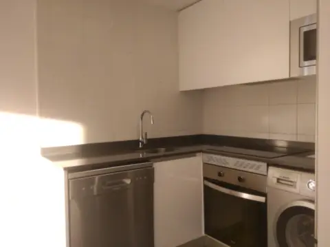 Apartamento en Avenida de Cesáreo Alierta, 23