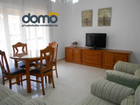 Piso en calle Martínez de la Rosa