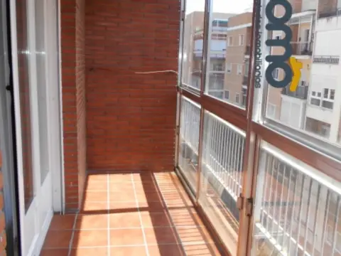 Piso en calle Martínez de la Rosa