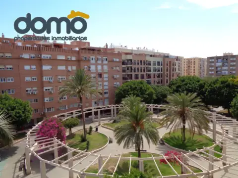 Piso en Plaza del Parque del Generalife, 6