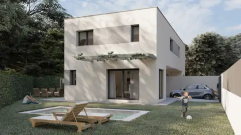 Casa pareada en calle Carolina Marin, nº 1