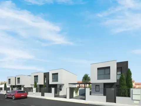 Chalet pareado en calle del Ontigola, 26