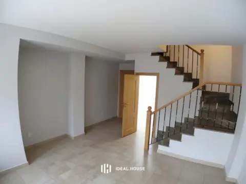 Dúplex en calle de Fuente de la Salud, 1