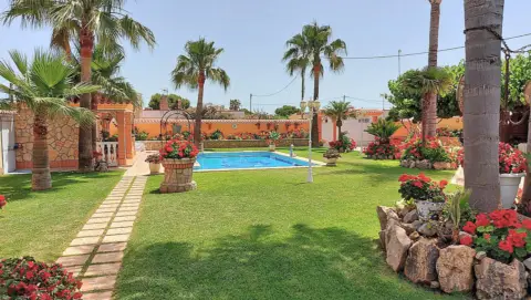 Chalet en Carrer del Riu