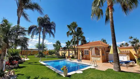 Chalet en Carrer del Riu