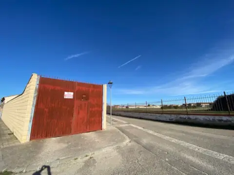Terreno en calle de Don Quijote, 13