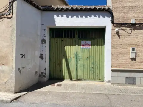 Nave industrial en calle de Ramón y Cajal, 75