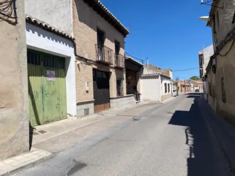 Nave industrial en calle de Ramón y Cajal, 75