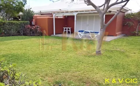 Chalet pareado en calle Bungalow Campo Golf Maspalomas Gran Jardin Privado