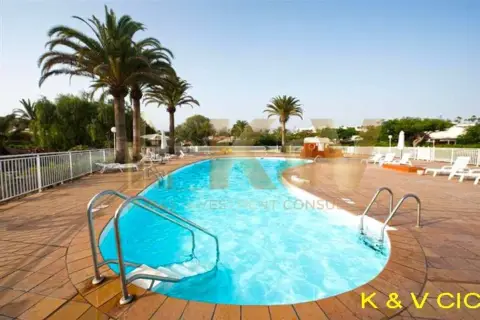 Chalet pareado en calle Bungalow Campo Golf Maspalomas Gran Jardin Privado