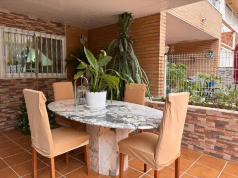 Chalet pareado en Nàquera - Náquera