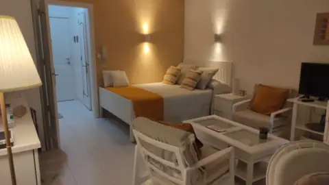 Estudio en Avenida Familia Betancourt y Molina, 1