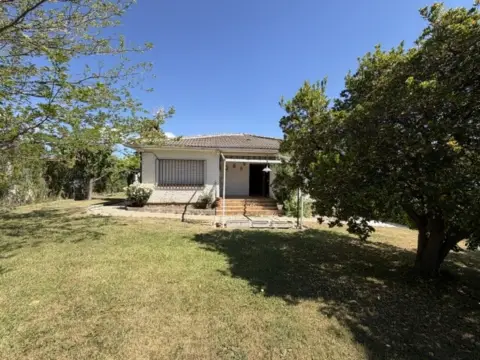 Casa en calle de la Dehesa